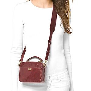 Michael Kors camera bag crossbody bag travel bag top handle bag vanity purse